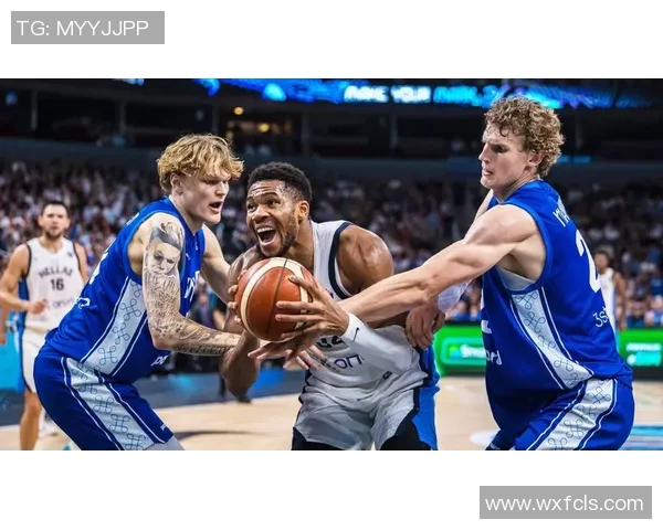 字母哥荣膺五大荣誉成就欧锦赛季军总冠军NBA杯双料MVP与DPOY三兄弟同队共创辉煌