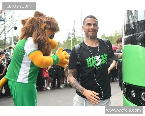 国安旧将奥古斯托在巴西杯决赛次回合成功完成解说生涯首秀展现新风采